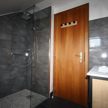 Faby, Jacuzzy Sauna Privatif Villa *